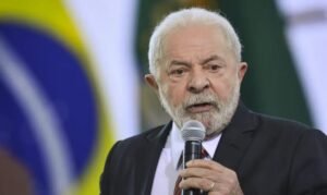 Pesquisa: 55% acham que Lula não merece mais uma chance como presidente em 2026