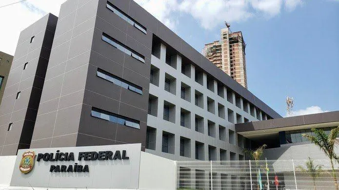 Operação da Polícia Federal mira suspeita de desvios e fraudes em licitações