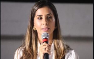 Vice-prefeita de Cabedelo revela que pai está preso por violência doméstica