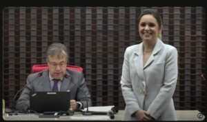 Alanna Galdino toma posse no Tribunal de Contas da Paraíba