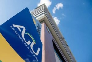 AGU pede bloqueio de bens de 12 entidades “criadas para lesar” INSS