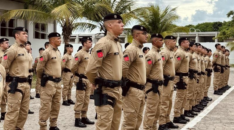 Governador promove mais de 40 policiais militares por atos de bravura; veja nomes