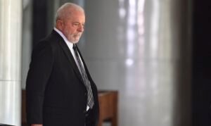 Desaprovação ao governo Lula chega a 57%, maior índice do mandato, diz pesquisa Genial/Quaest