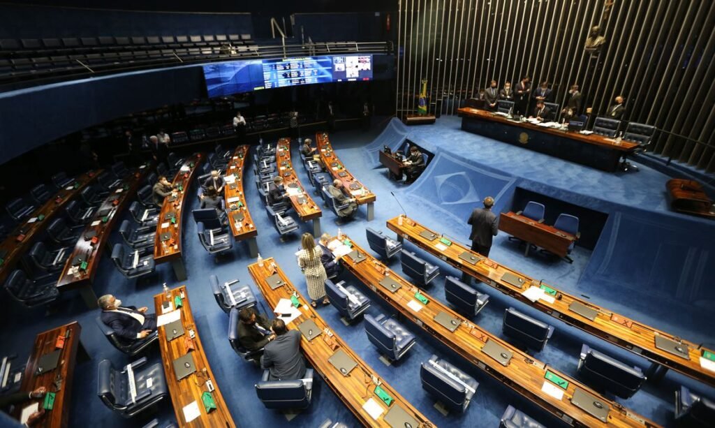 Senado aprova proposta que amplia número de deputados federais