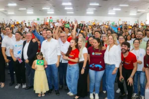 Cícero Lucena confirma envio de alunos para intercâmbio no Reino Unido e exalta iniciativa do Governo da Paraíba