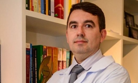 Diretor do Hospital Edson Ramalho assume comando da Fundação PB Saúde, anuncia João Azevêdo 