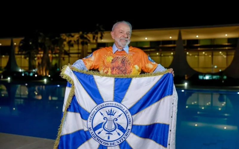 Escola que homenageou Lula é rebaixada no carnaval do Rio de Janeiro