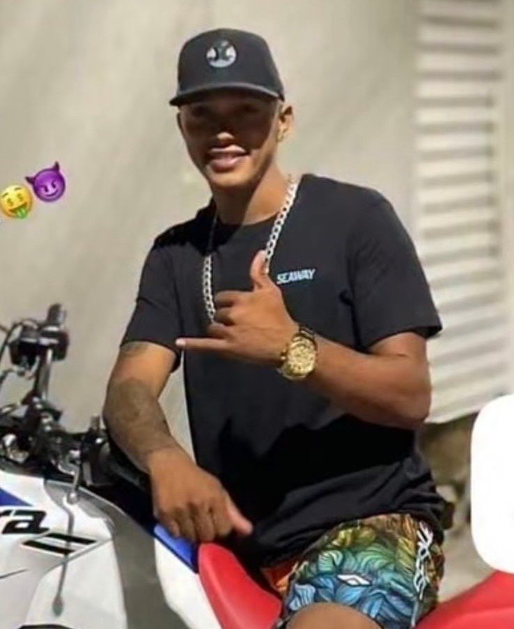 Homem é morto a tiros e mulher baleada em supermercado, em Cabedelo