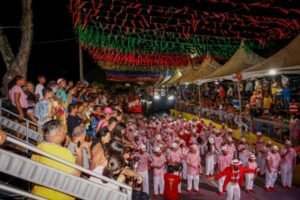 Escolas de Samba levam cor e ritmo ao Carnaval Tradição de João Pessoa