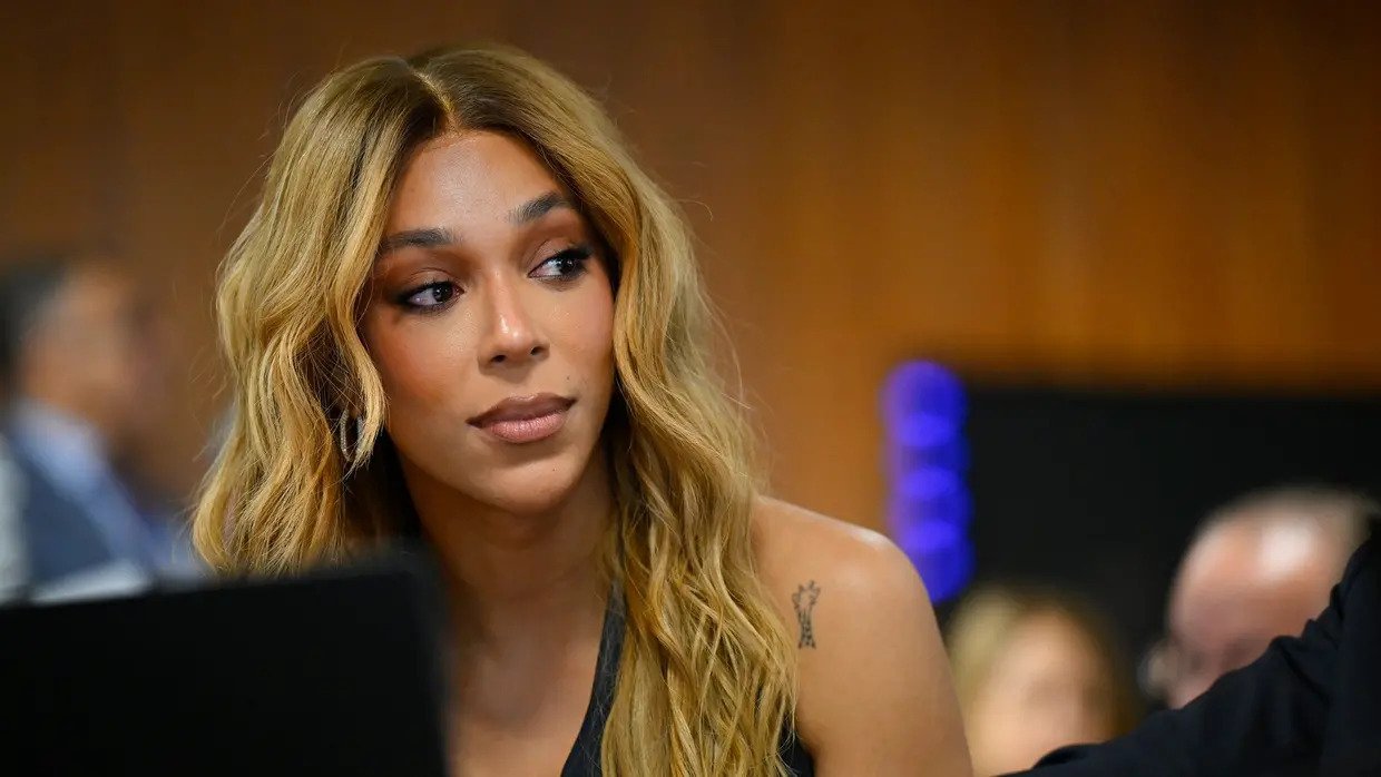 Câmara: Comissão de Direitos da Mulher elege primeira presidente trans