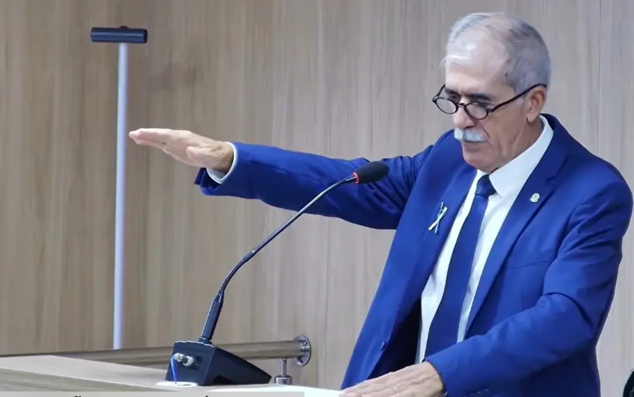 José Pereira toma posse como prefeito interino de Cabedelo