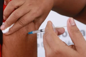 Paraíba recebe mais de 56 mil doses de vacina contra Covid-19