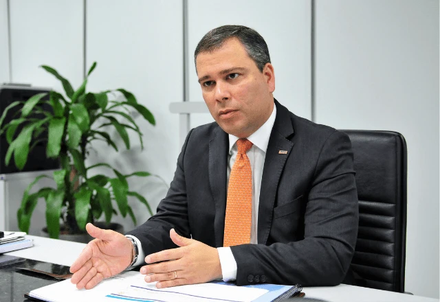 Ex-presidente do BRB, Paulo Henrique Costa é preso em operação da PF