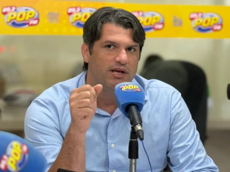 Prefeito Leo Bezerra cumprirá suspensão de multa e admite rever Zona Azul, em João Pessoa
