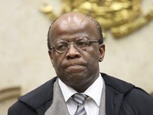 Joaquim Barbosa se filia ao DC e deve disputar presidência da República
