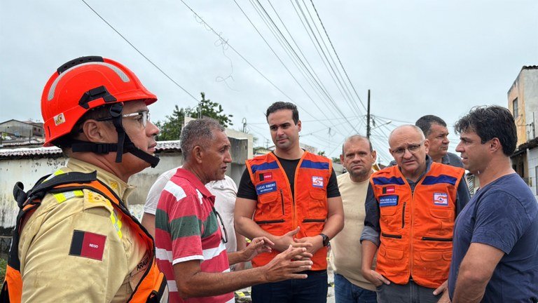 Lucas Ribeiro decreta calamidade pública na PB por danos causados pelas chuvas