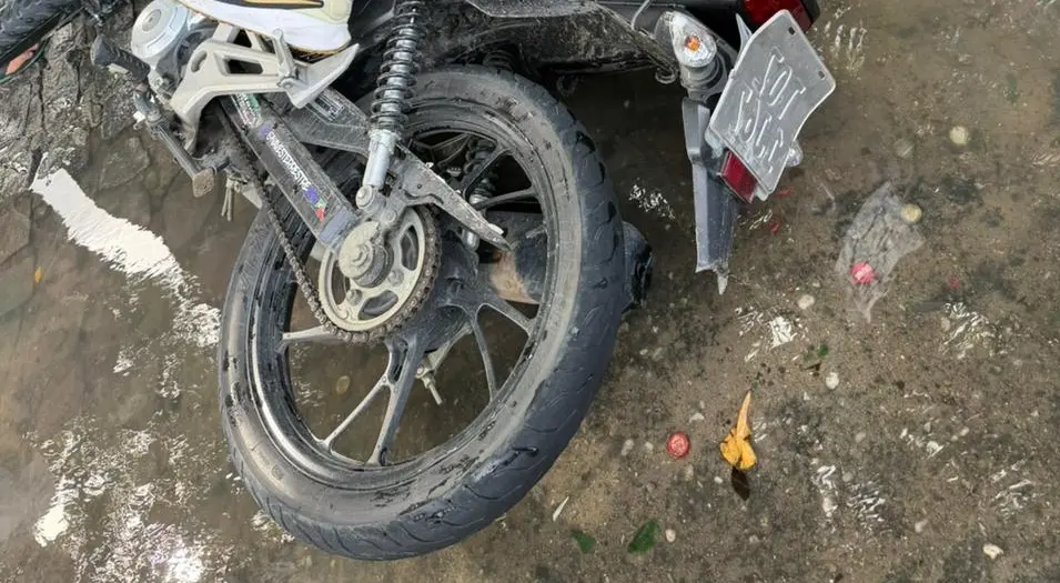 Tentativa de assalto termina com bandido morto e policial e mais dois homens baleados, na Praça da Paz, em JP