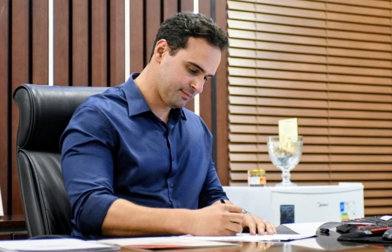 1,8 mil vagas: Lucas anuncia convocação para a educação, segurança e saúde, na PB