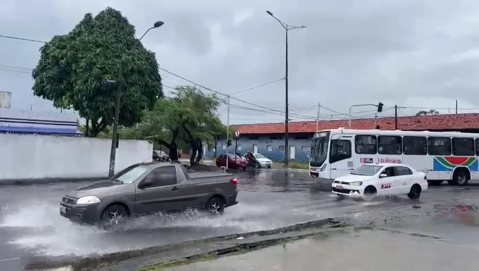 Inmet emite alerta de chuvas intensas para mais de 50 cidades na Paraíba; veja municípios sob atenção