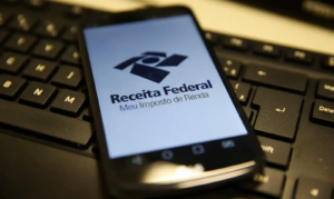 Receita paga nesta terça (30) maior lote de restituição do IR da história
