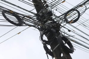 Preso, ex-funcionário usava equipamentos da empresa para furtar fios de cobre, em João Pessoa