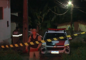 Jovem é morto a tiros após sair de casa, em Santa Rita