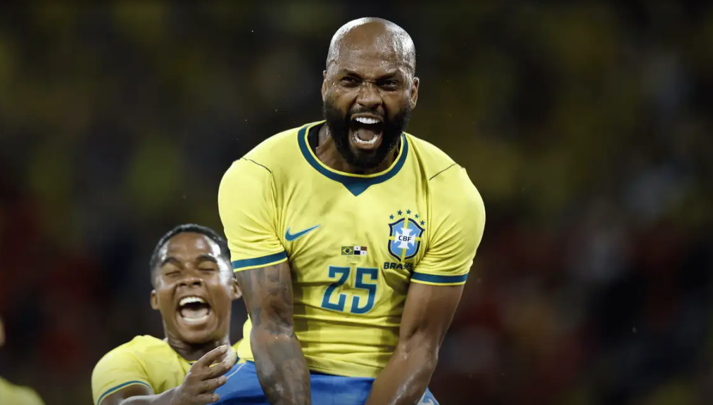 Ancelotti escala 2 times e seleção se despede com goleada sobre Panamá