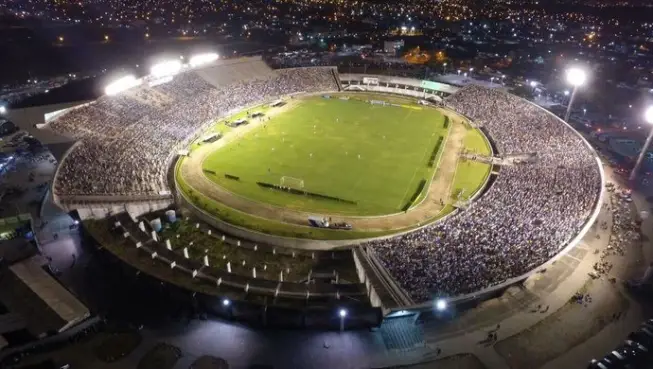 Justiça libera torcida do Santa Cruz em jogo contra o Botafogo-PB no Almeidão, em JP