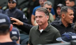PGR defende que Bolsonaro seja mantido em prisão domiciliar