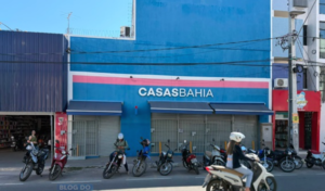 Casas Bahia fecha lojas na PB e demite quase dois mil funcionários de uma vez