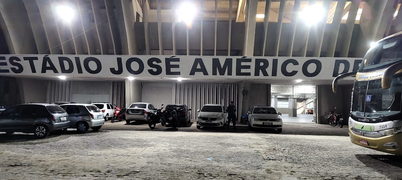 TJ mantém proibição de organizadas em Botafogo x Santa Cruz