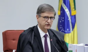 Caso Vorcaro: delegados da PF pedem que Gonet se declare impedido de atuar