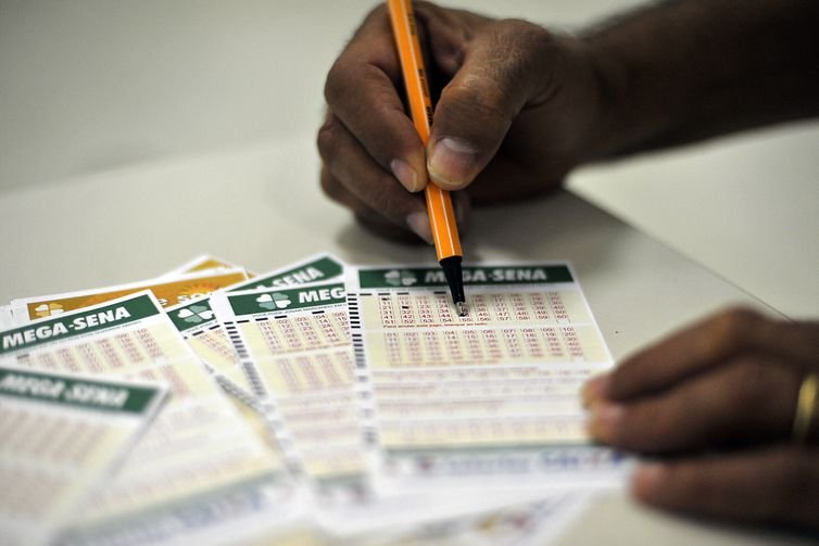 Dez apostas da PB acertam a quadra e levam mais de R$ 20 mil da Mega-Sena