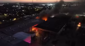 Incêndio atinge fábrica de pães no Distrito Industrial, em João Pessoa